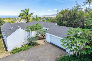 Exterior - Gather the Group in a Spacious House with Pool Near the Golf (Waikoloa)