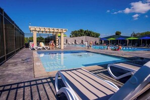 Pool - Escape to a Golf-Course Oasis with Pool, Tennis & Ocean Views (Waikoloa Village)