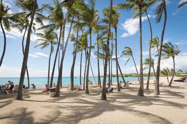 Beach nearby - Stay Near A-Bay Beach in a Golf-View Condo with Infinity Pool (Waikoloa)