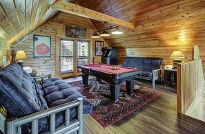 Games room - Bear Mountain Hideaway (Sevierville)