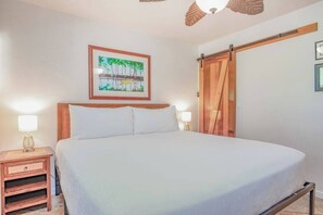 Iron/ironing board, WiFi, bed sheets - Kona Condo | Pool & Sunset Views (Kailua-Kona)