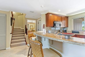 Coffee/tea maker, fridge, microwave, oven - Mauna Lani Villa with Waterfall Pool, Hot Tub & Tennis Court (Kamuela)