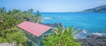 *NEW* Kealakekua Bay Oceanfront Home with Views from Every Room