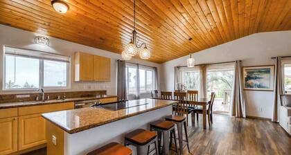 *NEW* Pacific-View Waikoloa Home Near Golf and Beach Days