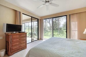 Iron/ironing board, WiFi, bed sheets - Wake on the Golf Course in a Ground-Floor Condo with Pool & A/C (Waikoloa)