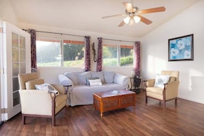 TV, DVD player, offices - Breathe In Big Island Ocean Views from Your Lanai (Ninole)