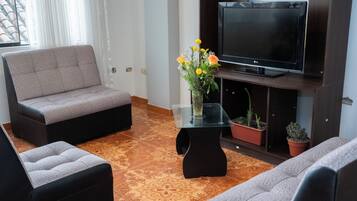 Family Apartment, Mountain View | Living area