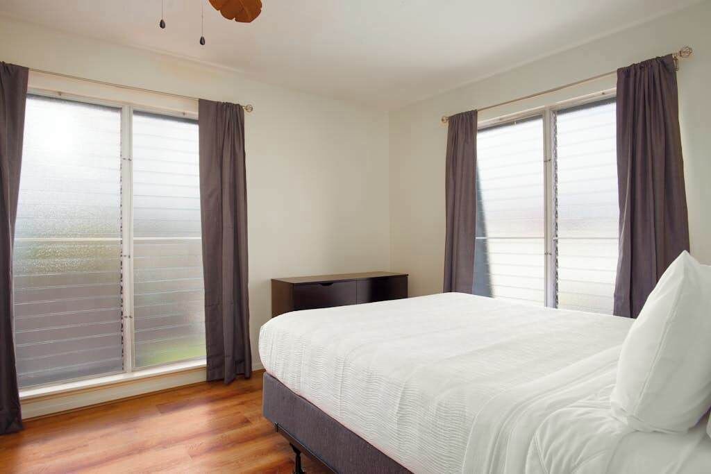 1 chambre, fer et planche à repasser, Wi-Fi, literie fournie