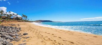 *NEW* Fall Sale Breezy Molokai Condo Near Kepuhi Beach with Screened Lanai