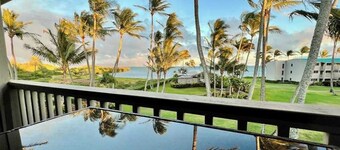 Relax on a Shaded Lanai in an Ocean-View Condo with Pool & Cabana