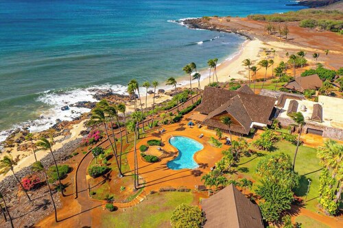 *New* Fall Sale Oceanfront Molokai Studio for Sunset Lanai Evenings