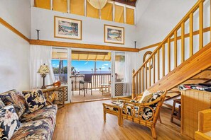 TV, DVD player - Oceanfront Molokai Escape Near Beach with Lanai, Pool & W/D (Maunaloa)