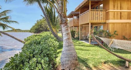 Stay Central on Molokai in a Studio with Pool & Kitchenette