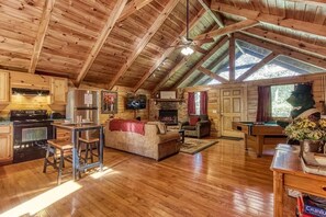 House, Multiple Beds (Cozy Bear Lodge) | Interior - Cozy Bear Lodge (Sevierville)