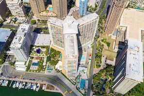Exterior - Tropical Waikiki Studio with Water Views & Shared Pools (Honolulu)