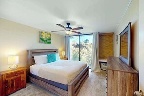 1 bedroom, iron/ironing board, WiFi, bed sheets - Play On at a Remodeled Turtle Bay Gem with Pools, Tennis & Beach (Kahuku)