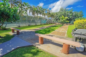 Property grounds - Easy Beach-Close Living in Breezy Lihue (Lihue)
