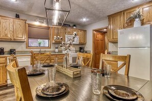 Maison, Plusieurs lits (Foxes Den) | Restauration