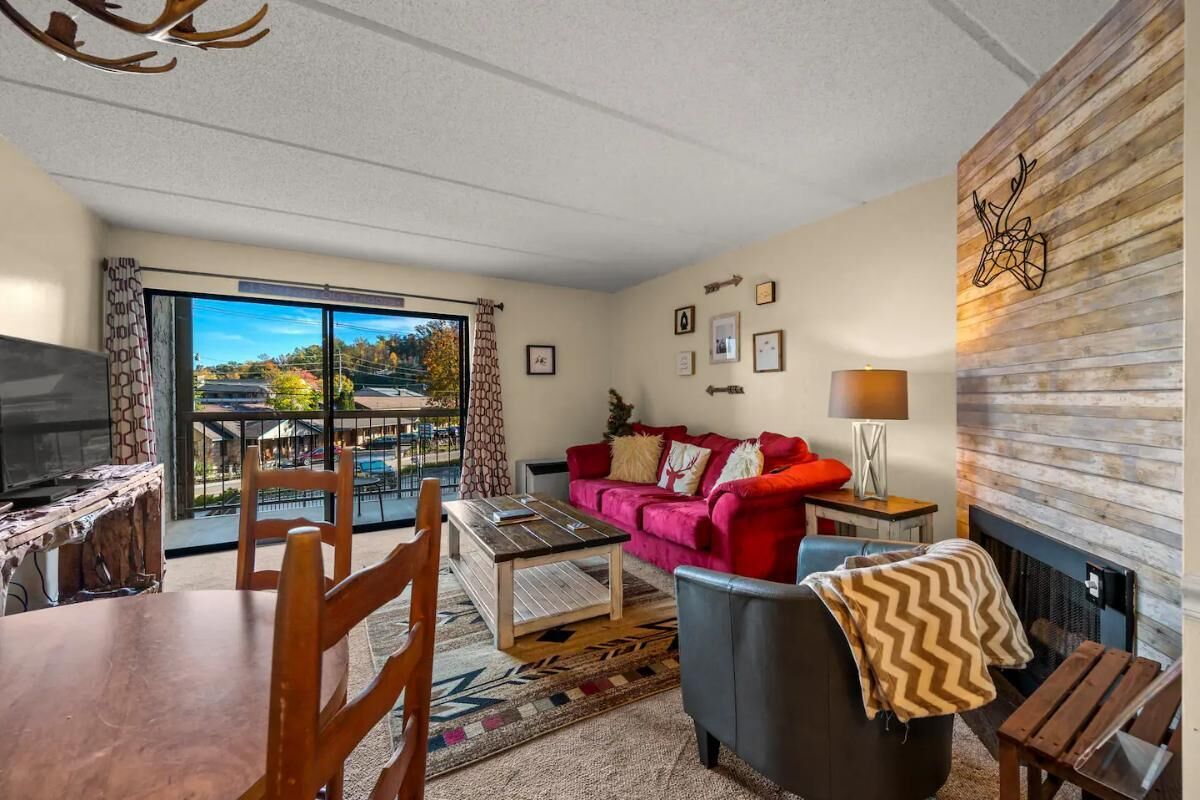 Apartment, 1 Doppelbett und Schlafsofa (Heart of Gatlinburg) | Wohnbereich