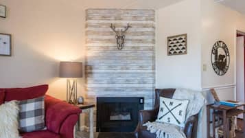 Apartment, 1 Doppelbett und Schlafsofa (Heart of Gatlinburg) | Wohnbereich