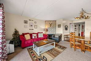Condo, 1 Double Bed with Sofa bed (Heart of Gatlinburg) | Living area - Heart of Gatlinburg (Gatlinburg)