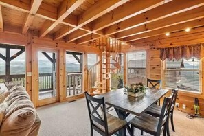 Ferienhaus, Mehrere Betten (Heavenly Peak Lodge) | Innenbereich