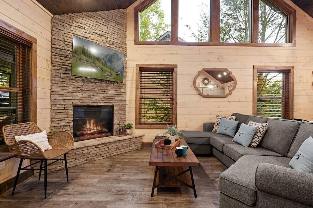 House, Multiple Beds (Hillside Haven) | Interior