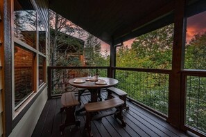Khu ẩm thực ngoài trời