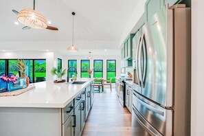 Coffee/tea maker, fridge, microwave, oven - Golf-Club Calm with Pool & Hot Tub Near Poipu (Koloa)