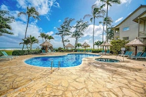 Pool - Bright Kapaa Studio with Pool, Hot Tub & WiFi (Kapaa)
