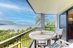 Outdoor dining - Sweeping Hanalei Bay Views, Built for Sharing (Princeville)