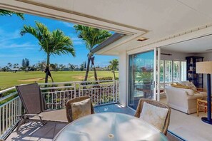 Outdoor dining - Golfside Calm with Ocean Views in Princeville (Princeville)