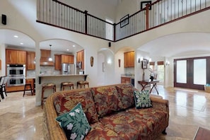 TV, DVD player, stereo, offices - Room for All to Gather & Stroll to Anini Beach (Princeville)