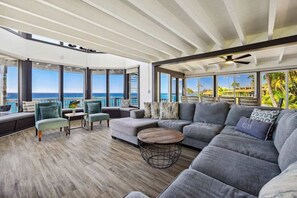 TV, DVD player, offices - Clifftop Oceanfront Views, a Walk to Poipu Beach (Koloa)