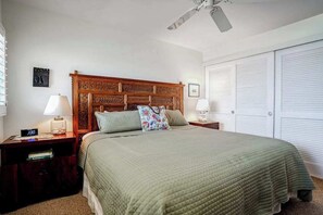 Iron/ironing board, WiFi, bed sheets - Stay Near the Beach in a Wailua Bay Condo with Pool & Free WiFi (Kapaa)
