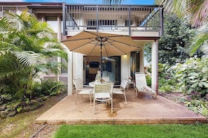 Outdoor dining - Family-Friendly Poipu Condo with Pool, Near Beach (Koloa)
