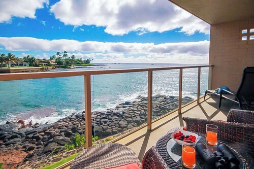 Beachfront Koloa Condo with Lanai, Ocean Views, AC & BBQ