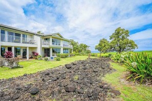 Exterior - Unwind Poolside Steps from Princeville Golf (Princeville)