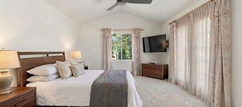 The Cochise at the Cul-De-Sac 4 Bedrooms 7 Beds 2 Baths