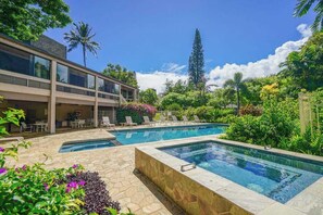 Pool - Ground-Floor Oceanfront Princeville Condo with Lanai & Pool (Princeville)