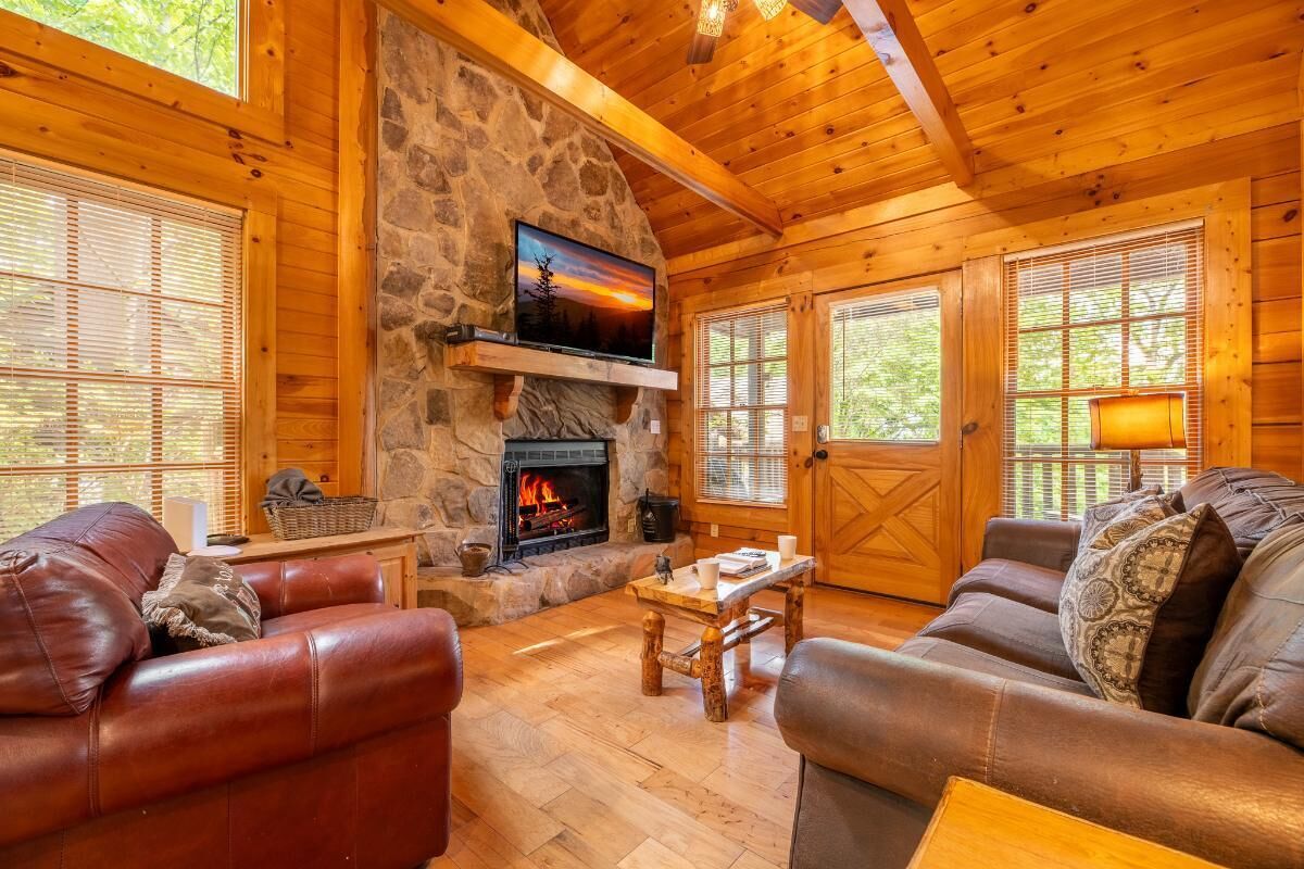 Casa, 1 letto king con divano letto (Lazy Bear Lodge) | Area soggiorno