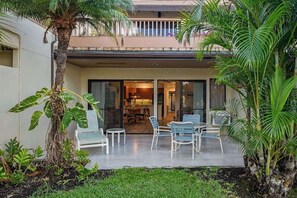 Outdoor dining - Tropical Kihei Condo with Pool, Hot Tub & Grill - Walk to Beach (Kihei)