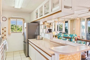 Coffee/tea maker, fridge, microwave, oven - Walk to the Cove from Your Ocean-View Kihei Condo (Kihei)