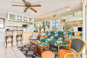 TV, offices - Walk to the Cove from Your Ocean-View Kihei Condo (Kihei)