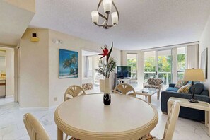 Interior - Sunny Kihei Condo with Lanai, Pool, Hot Tub & Tennis (Kihei)