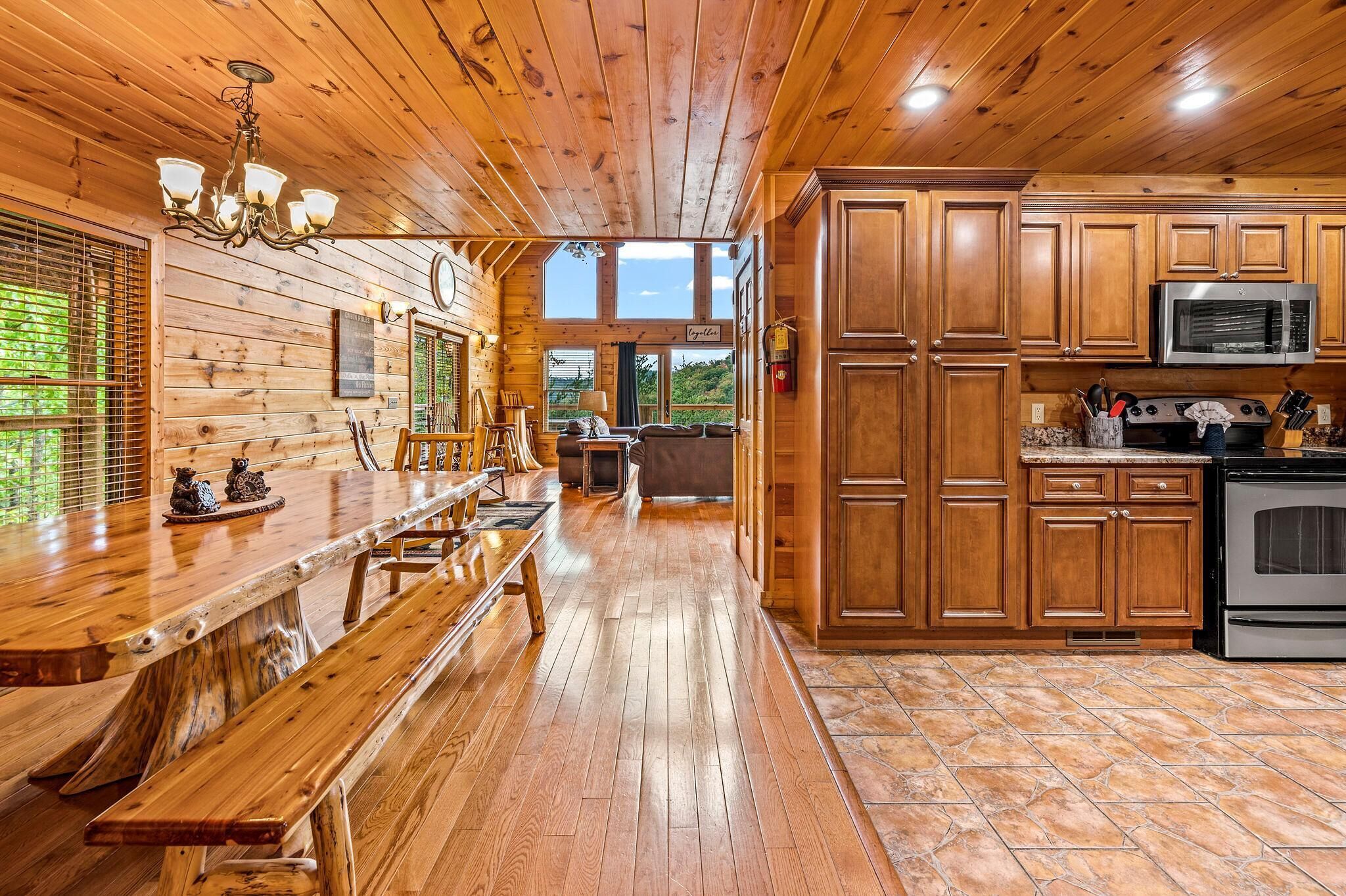 House, Multiple Beds (Mountain Wonderland) | Private kitchen