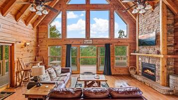 House, Multiple Beds (Mountain Wonderland) | Living area