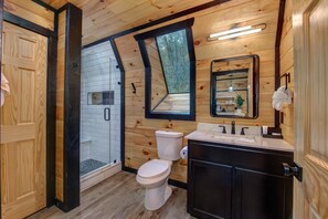 House, 1 Queen Bed (My Tennessee A-Frame) | Bathroom - My Tennessee A-frame (Sevierville)