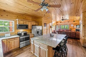 Ferienhaus, Mehrere Betten (Nature's Haven Lodge) | Eigene Küche