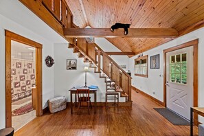 Ferienhaus, 1 Queen-Bett (Z - Bear Tracks Lodge) | Innenbereich